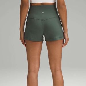 Lululemon Align Classic Fit High Rise Shorts 3”